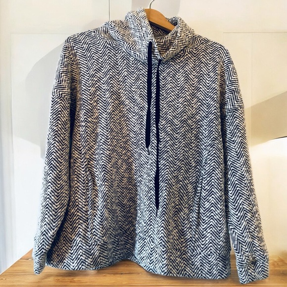 Woman’s Textured Chevron Pattern Sweater - Black and White Mock Scoop Neck - Picture 1 of 6